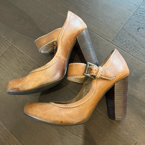 Bertie | Mary Jane high heels - Picture 2 of 15